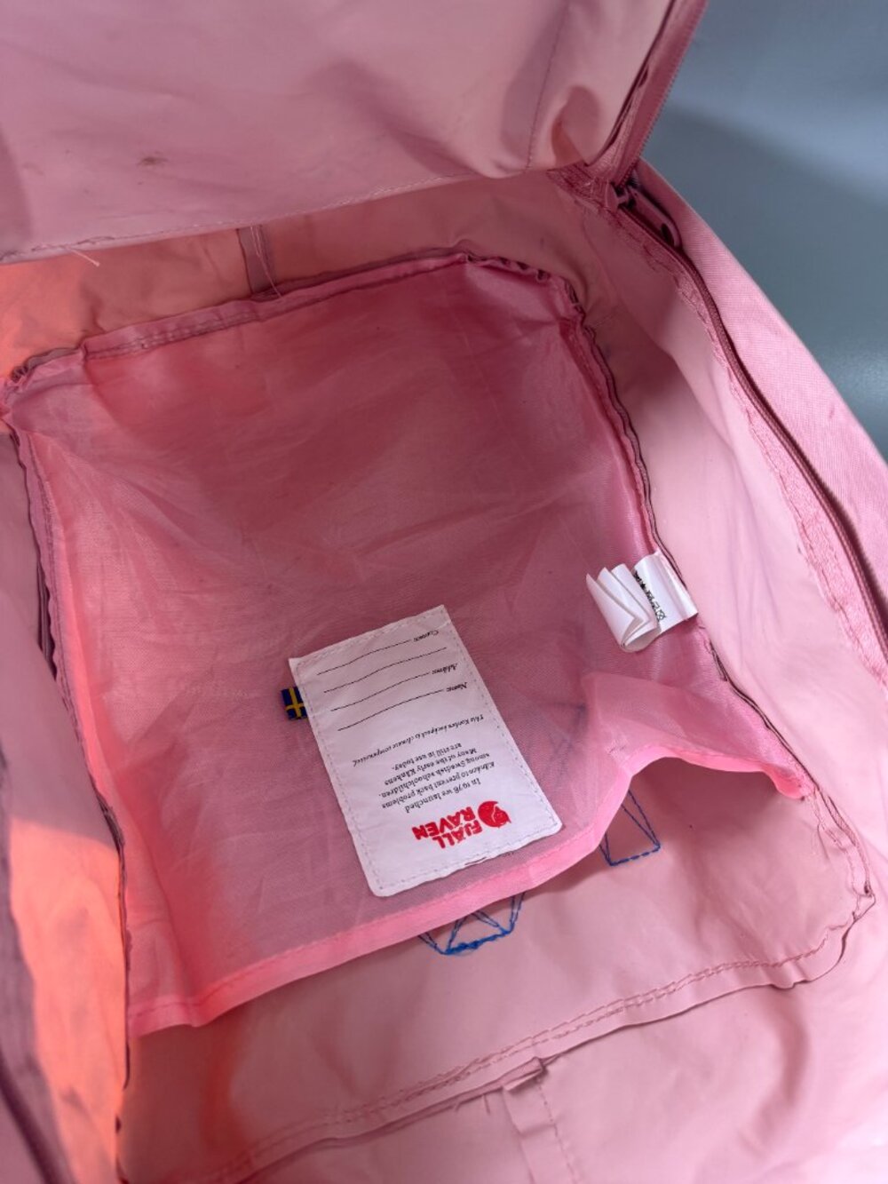 The Fjallraven Kanken Backpack in Pink Air Blue - Picture 9 of 13